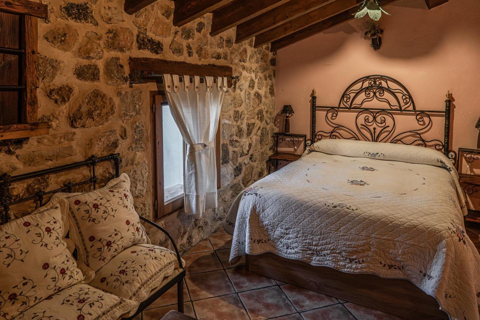 Casas Rurales Chon Alto Tajo Peralejos de las Truchas Buitenkant foto